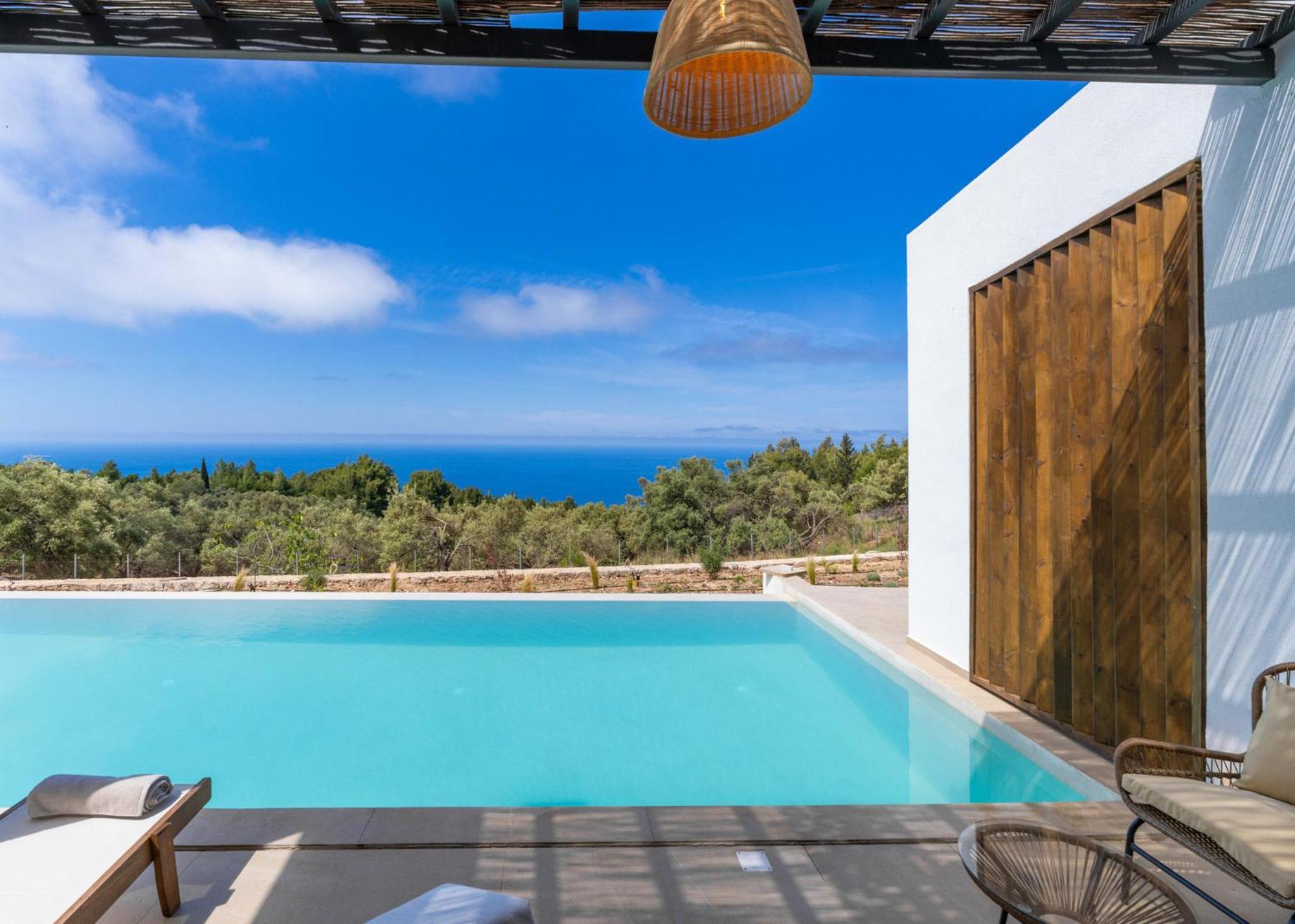 Mellamare Luxury Suites Athanion Ngoại thất bức ảnh